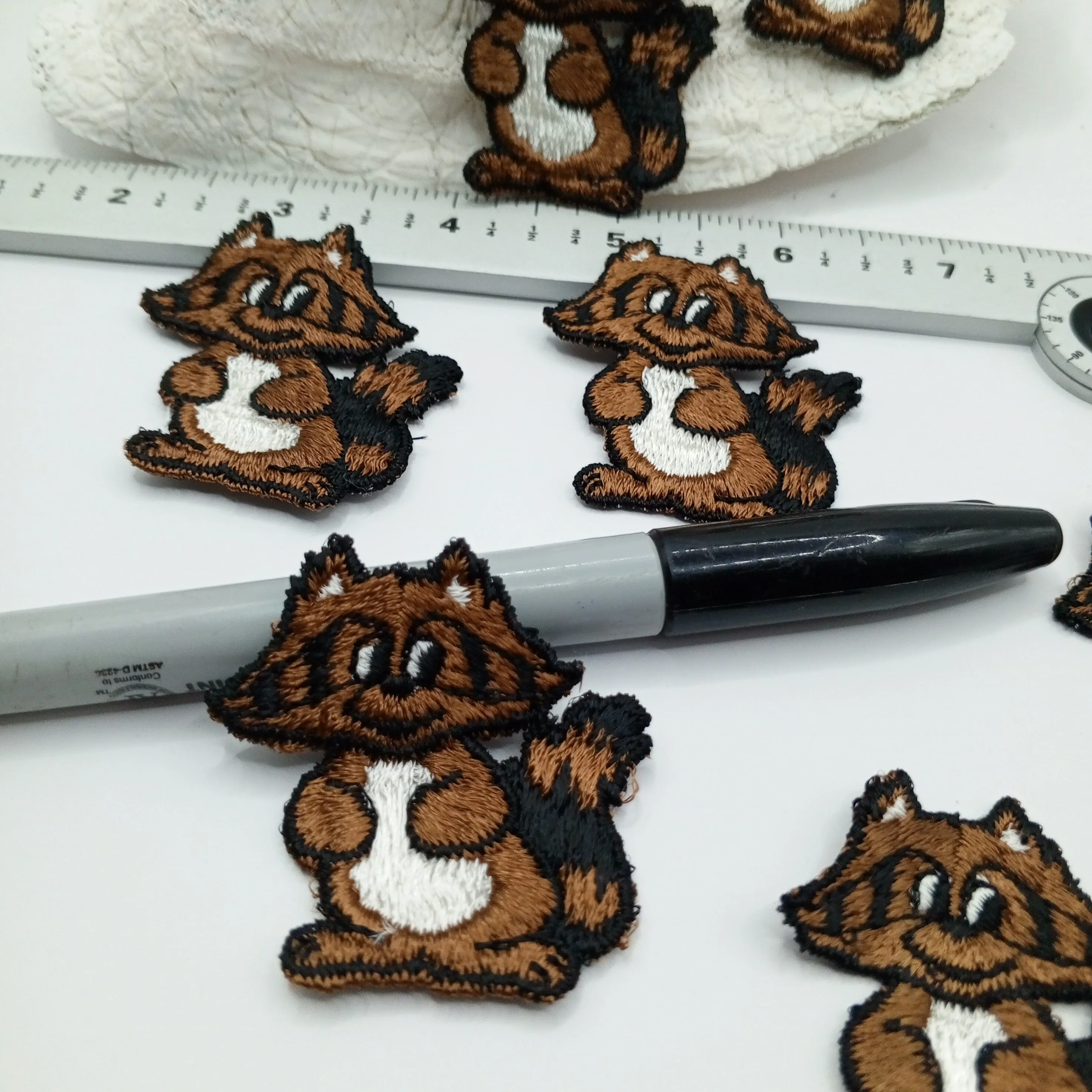White black brown raccoon, sewing appliqué Patches #440